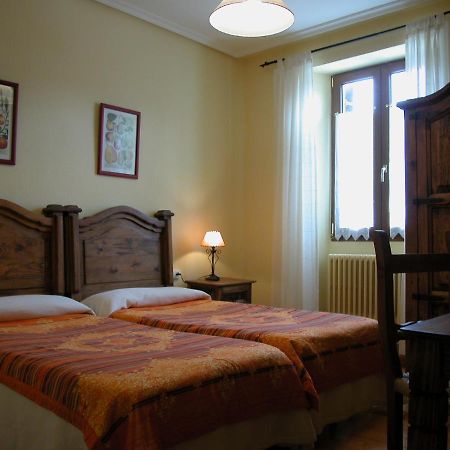 Hostal Casa Sario Jaurrieta Εξωτερικό φωτογραφία